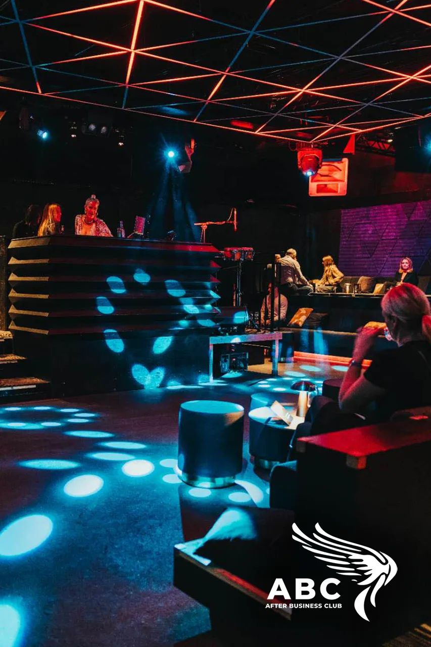 ABC NEO und Club der Halle02